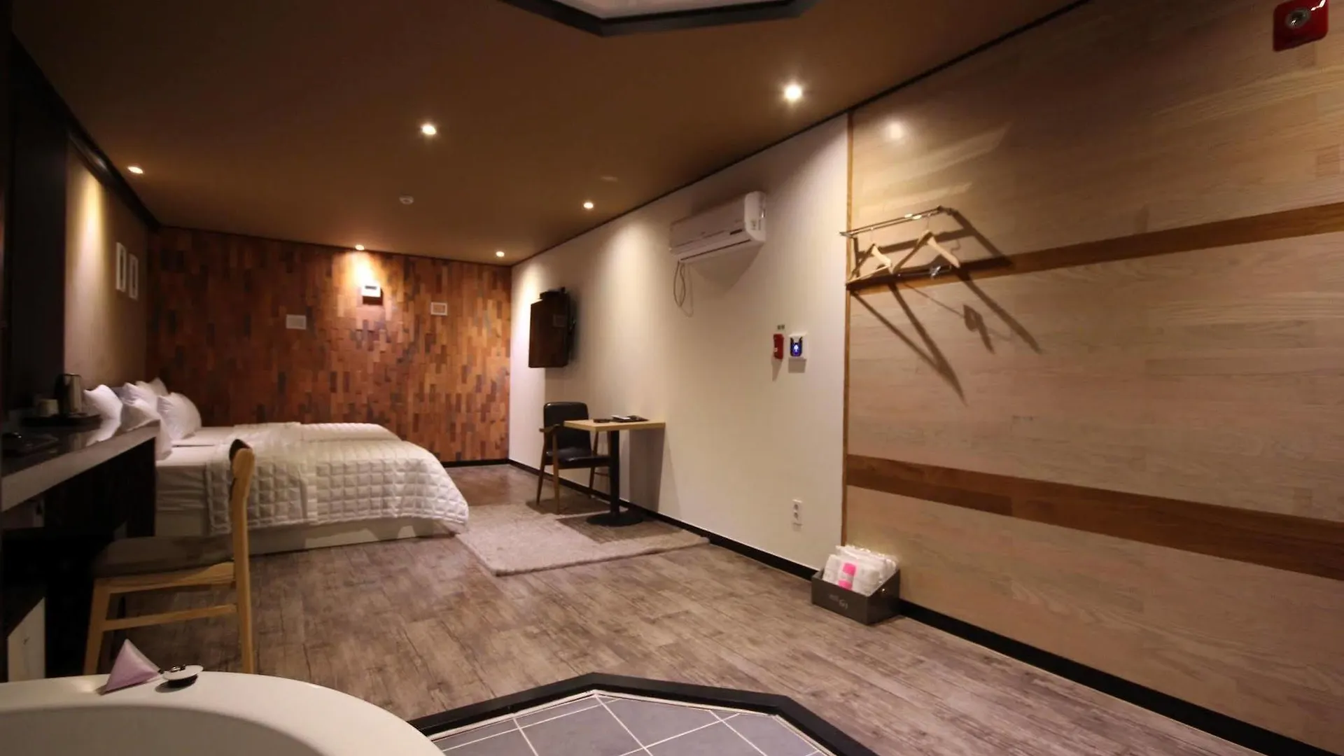 Hotel G7 Busan Motel