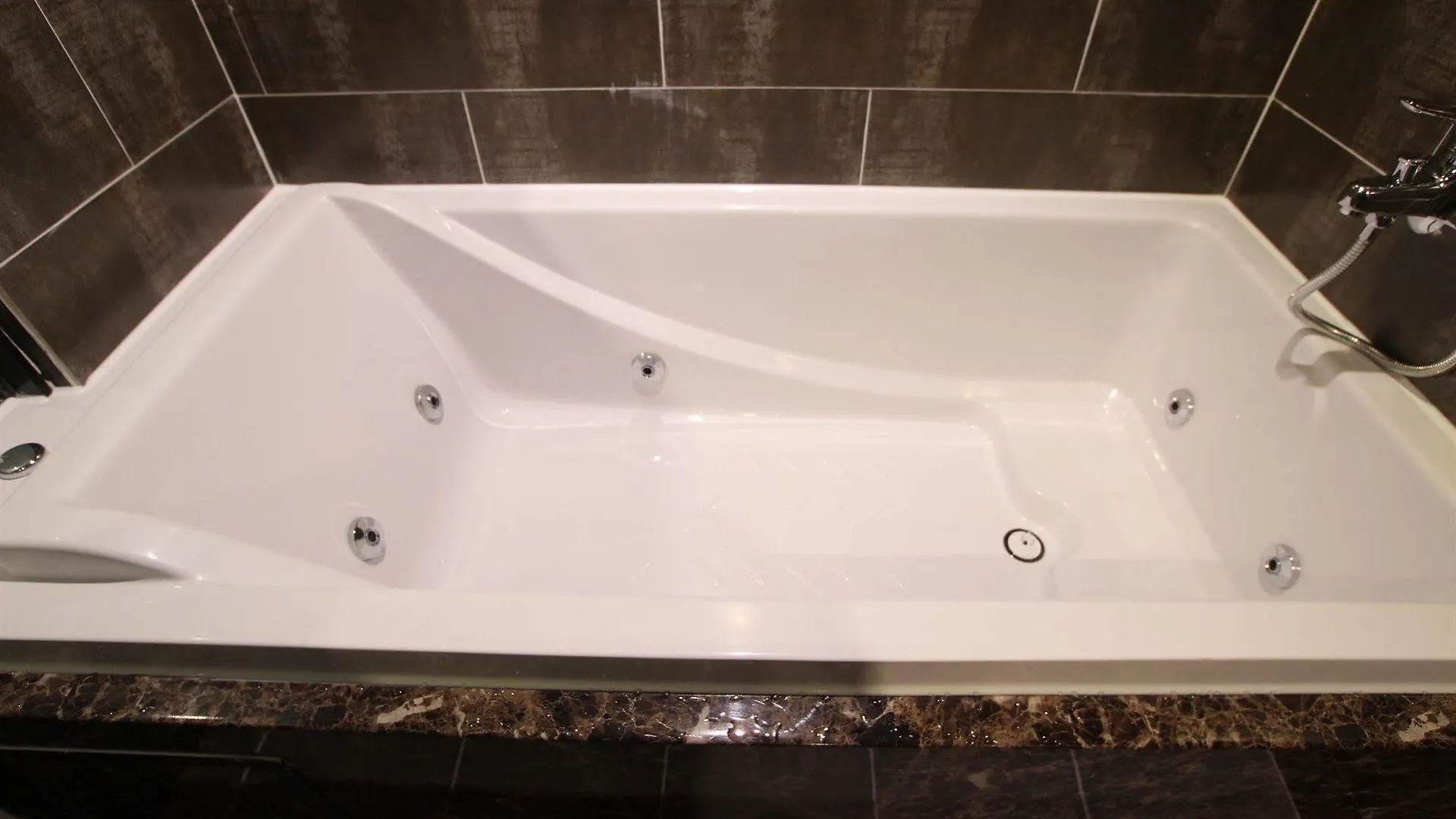 Hotel G7 Busan 2*,