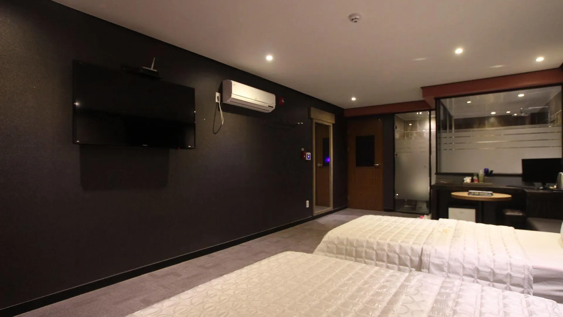Hotel G7 Busan 2*,